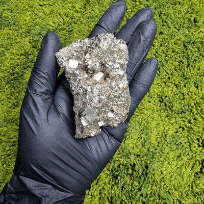 piryt-naturalny-klaster